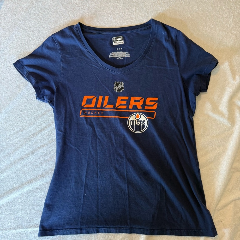 Edmonton Oilers Fanatics Pro Navy Blue V-Neck Tee - Medium